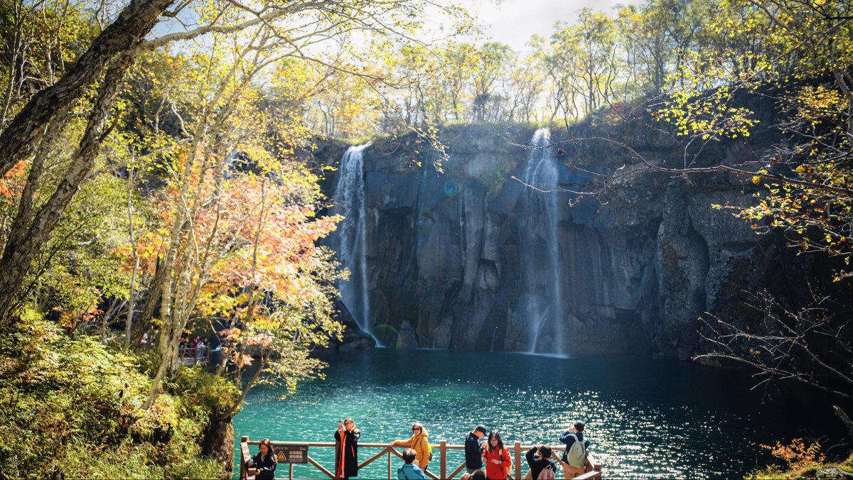 LakeHy's tweet photo. 长白山的秋色 The autumn scenery of Changbai Mountain https://t.co/R3mipI4Fvb