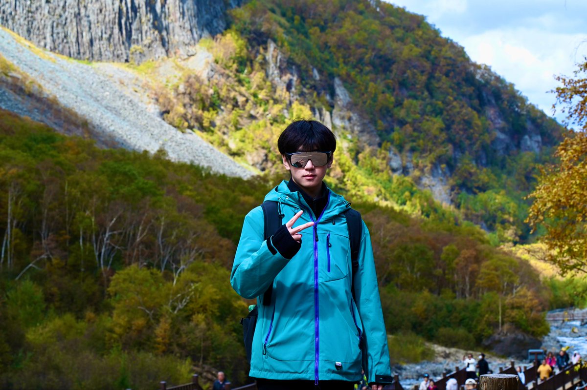 LakeHy's tweet photo. 长白山的秋色 The autumn scenery of Changbai Mountain https://t.co/R3mipI4Fvb