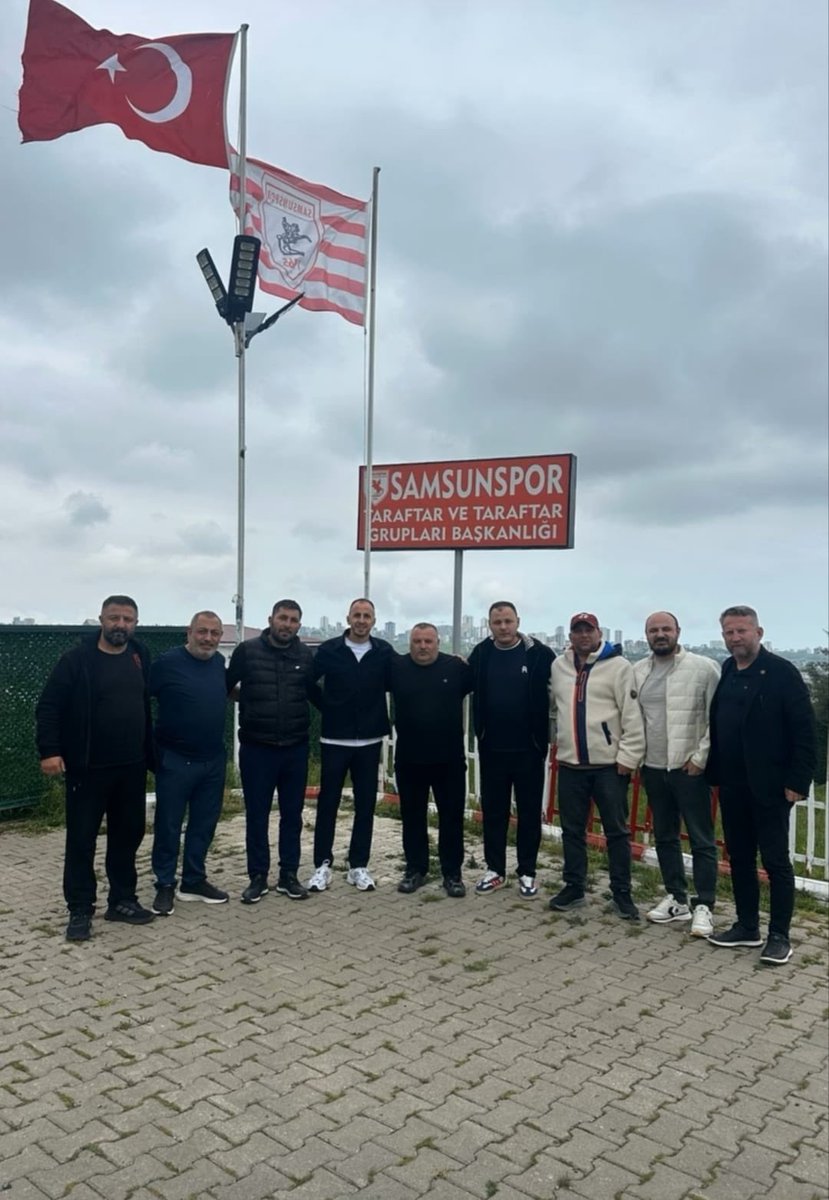 isamder's tweet photo. Armaya sadakati, formaya aidiyeti ve liderliğiyle tribünlerimizin sevgilisi olan kaptanımız Zeki Yavru’ya kulübümüze verdiği tüm emekler için canıgönülden teşekkür ederiz.
İstanbul Samsunsporlular derneği olarak, bizde bıraktığın güzel izleri ve şampiyonluk yolundaki o unutulmaz duruşunu asla unutmayacağız.
Yolun ve bahtın açık olsun Kaptan. 
Bu şehir seni her zaman güzel hatırlayacak!