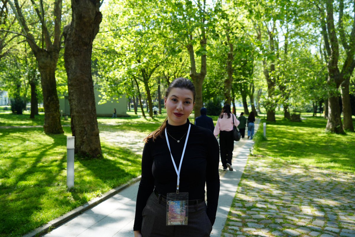Başak Dağdeviren tweet media