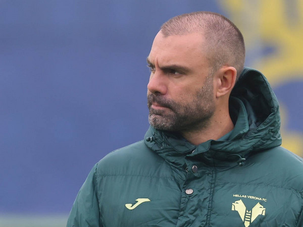 LAROMA24's tweet photo. 🗣️ #HellasVeronaRoma, #Sammarco: "Fare punti contro le big è sempre prestigioso. Servirà una prestazione di alto livello"

➡️ https://t.co/k0Zssw7x3x
#ASRoma https://t.co/1WFvlIc3Vv