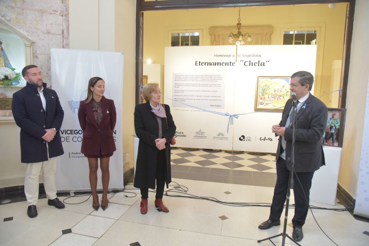 PedroCtes2025's tweet photo. En el marco de #ArteCo2026, la presidenta del Instituto de Cultura, Lourdes Sánchez, y el vicegobernador @PedroBraillardP inauguraron en la Legislatura la muestra “Eternamente Chela”, merecido homenaje a Elsa Elena Gómez Morilla, “Chela”, figura emblemática del arte correntino. https://t.co/DnE6NCRJos