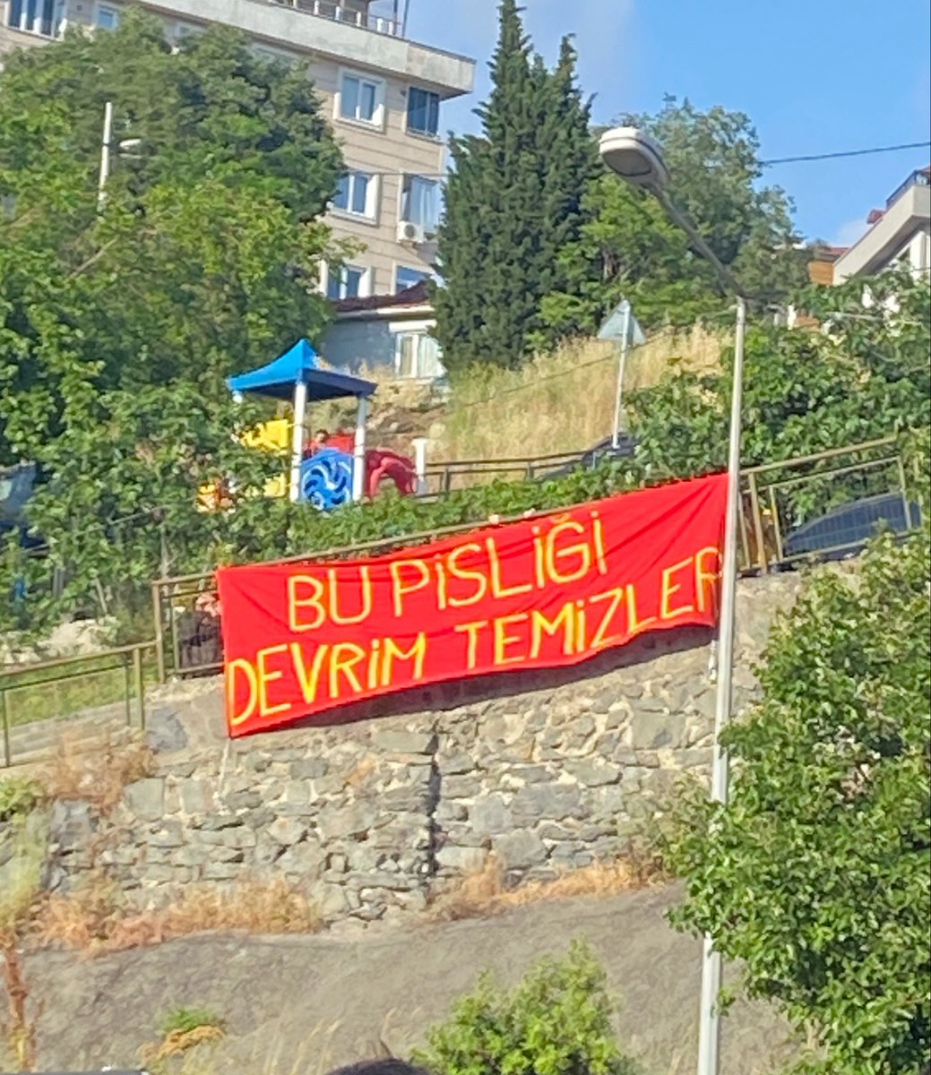 furuğ tweet media