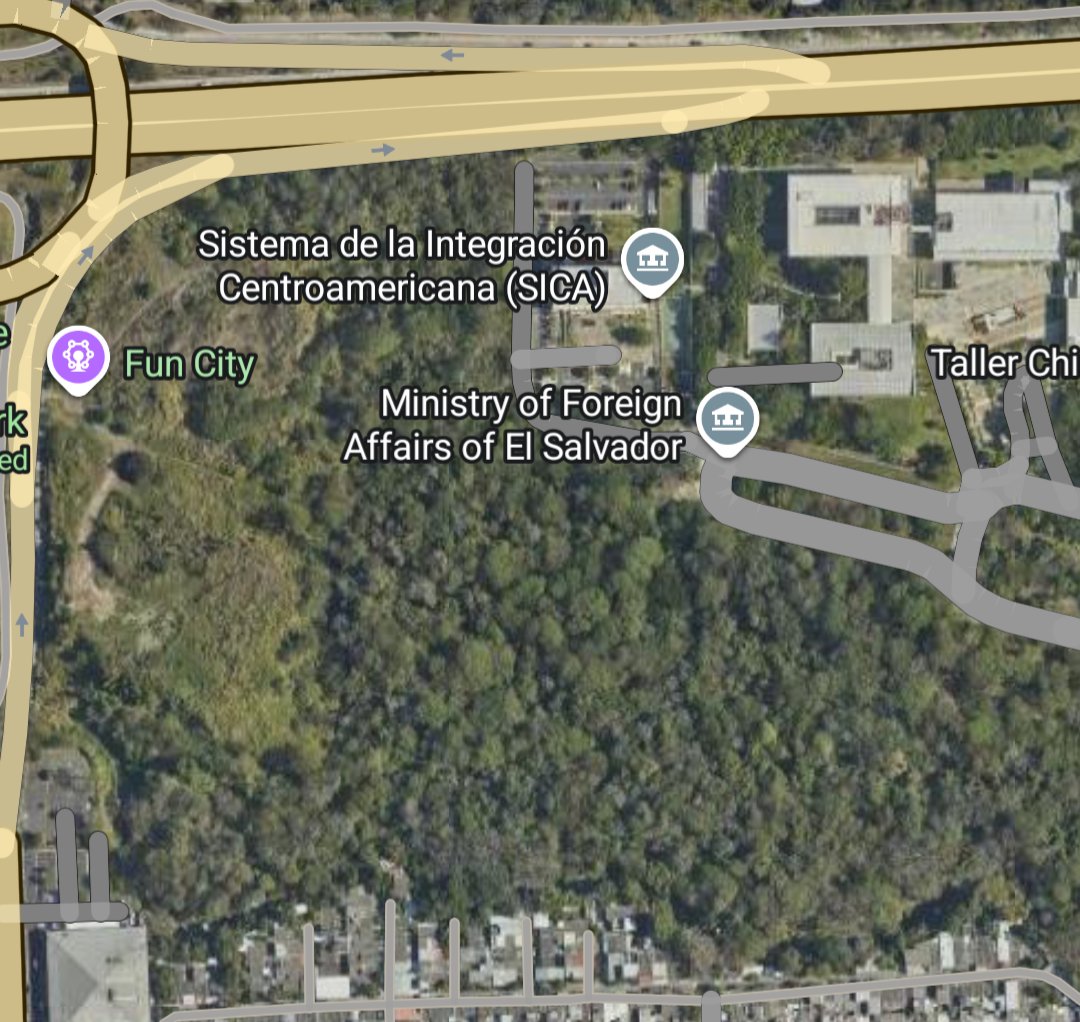 MojiBoing's tweet photo. @WillieVentura_ @malcolm_sv Jajaja elabora en cómo no existe daño ambiental en la zona, si la zona se ve así: https://t.co/8EihP4d9m9
