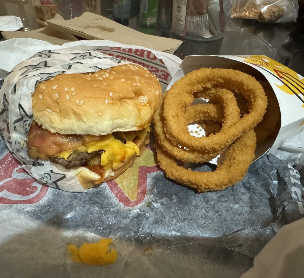 double western bacon cheeseburger tweet media