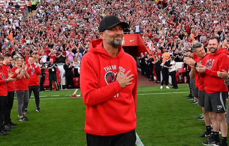 1DeDios13_'s tweet photo. بخروج بيب جوارديولا و محمد صلاح من الدوري الانجليزي، تنتهي رسميًا الحقبة الذهبية ل البريميرليج.. 

اليوم أحيطكم جميعًا علمًا أنكم شاهدتم أعلى حقبة تنافسية في تاريخ الدوري، على رأس ٤ أعمدة.. 

الدوري الانجليزي ٢٠١٦/٢٠٢٦.. في أربع صور. https://t.co/KmWOKjpeLz