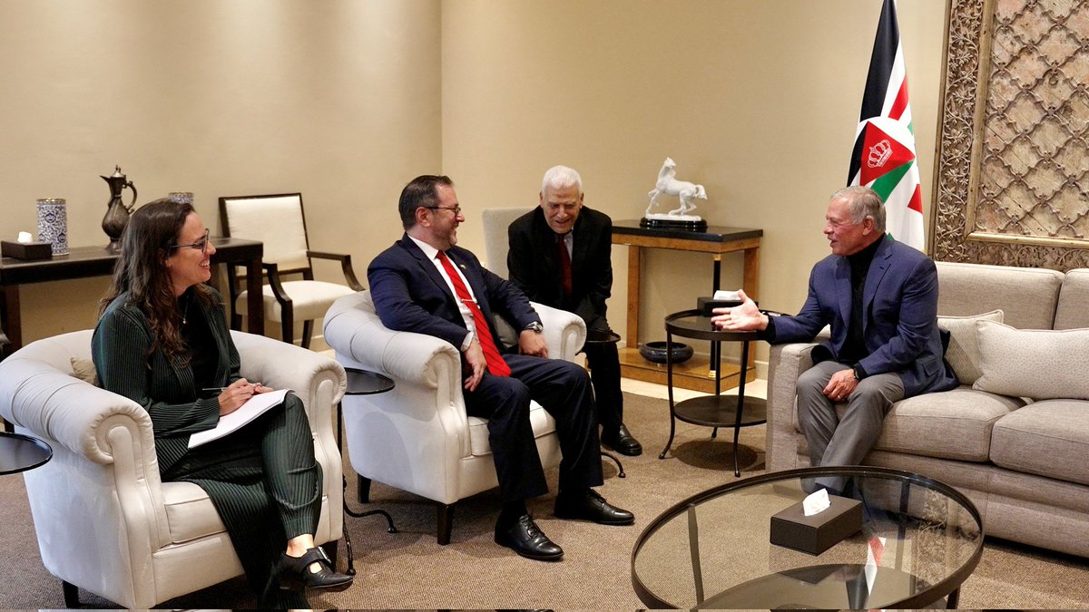 Yvan Gil tweet media
