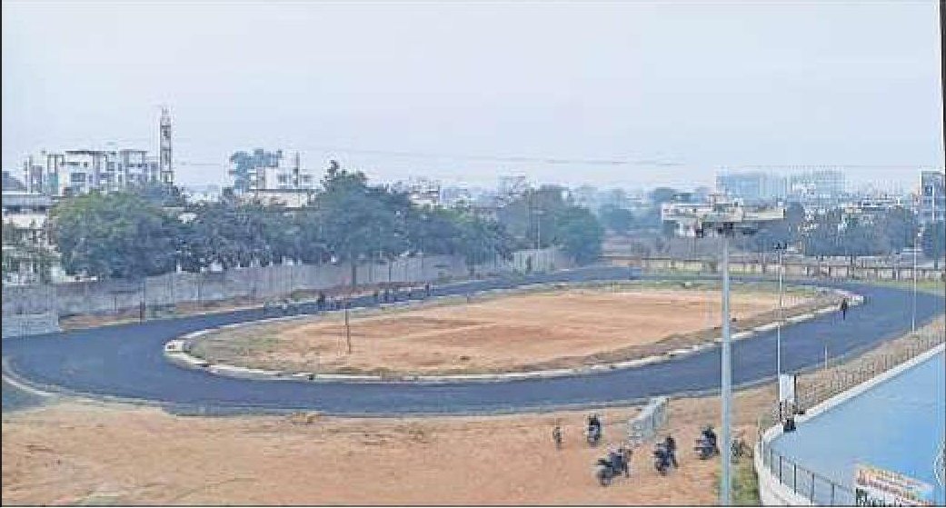 Nagpur_Vidarbha's tweet photo. #Nagpur #Hingna #Sports #Infrastructure

🏟 Construction of the Hingna Tahsil Sports Complex Center is in its final stages. The Complex is being developed at a cost of ₹3 Crore. https://t.co/Qjo6xOCc0H