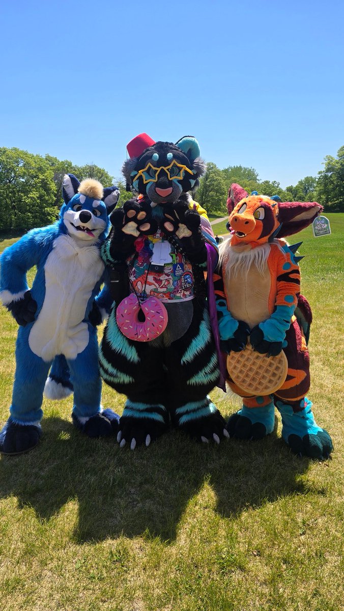 Saber | ➡️ MNfurs Picnic, AC, MPX, FM, AQF, MFF tweet media
