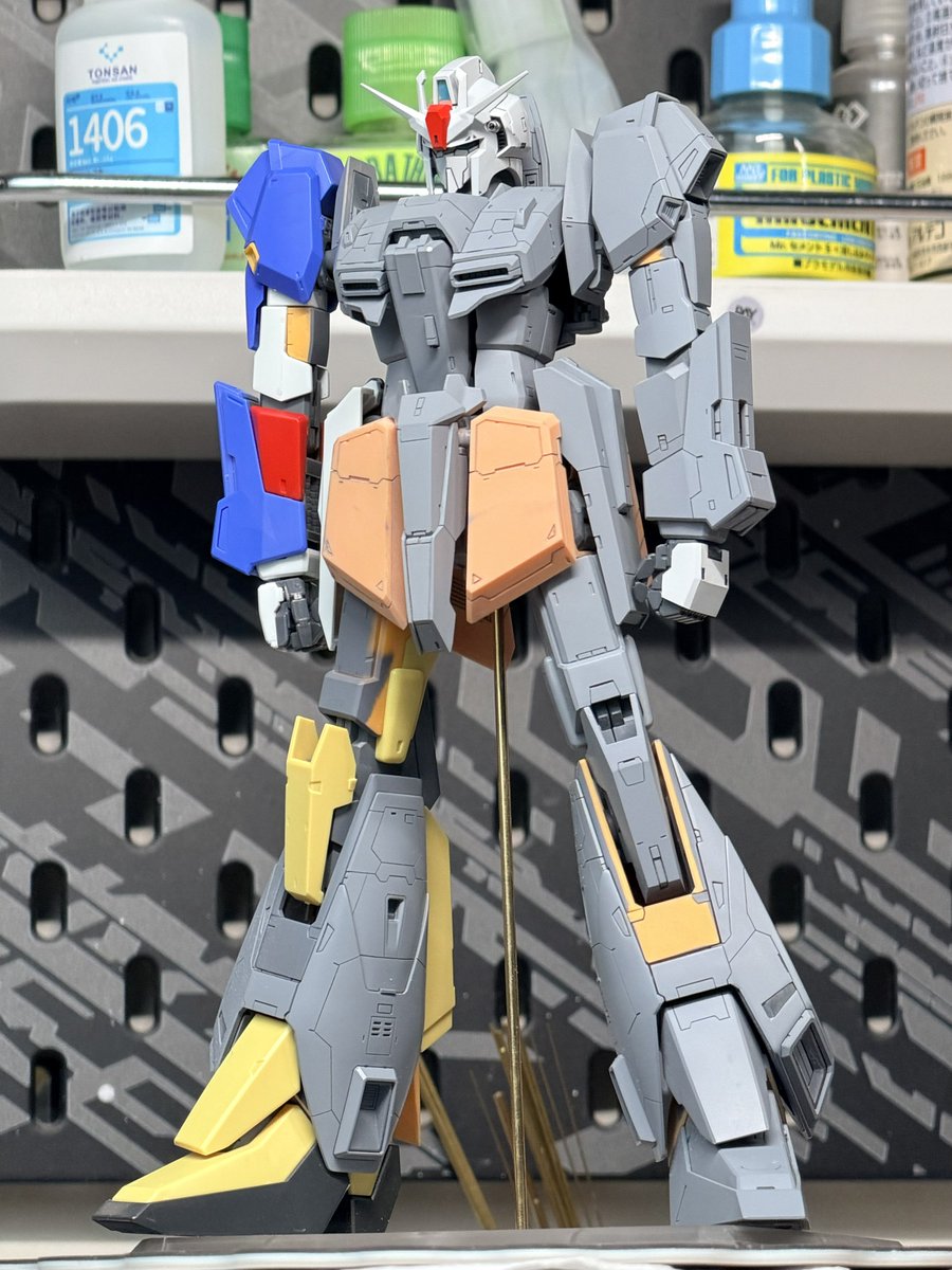 Lo1111N's tweet photo. without backpack https://t.co/FPfdxFVSmP