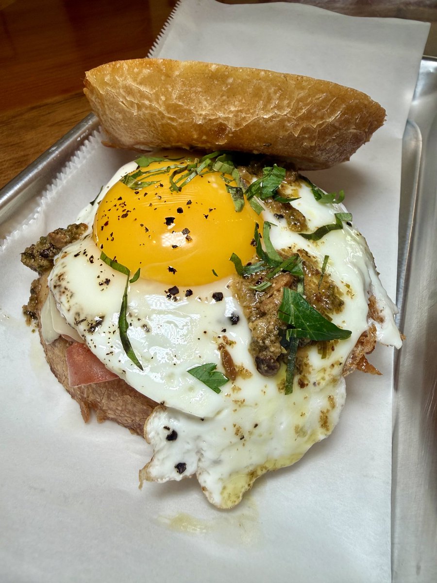SteveLucier14's tweet photo. @jwalkermobile Started with a mortadella egg and cheese with pistachio salsa verde on sourdough https://t.co/C55IYLaDKZ