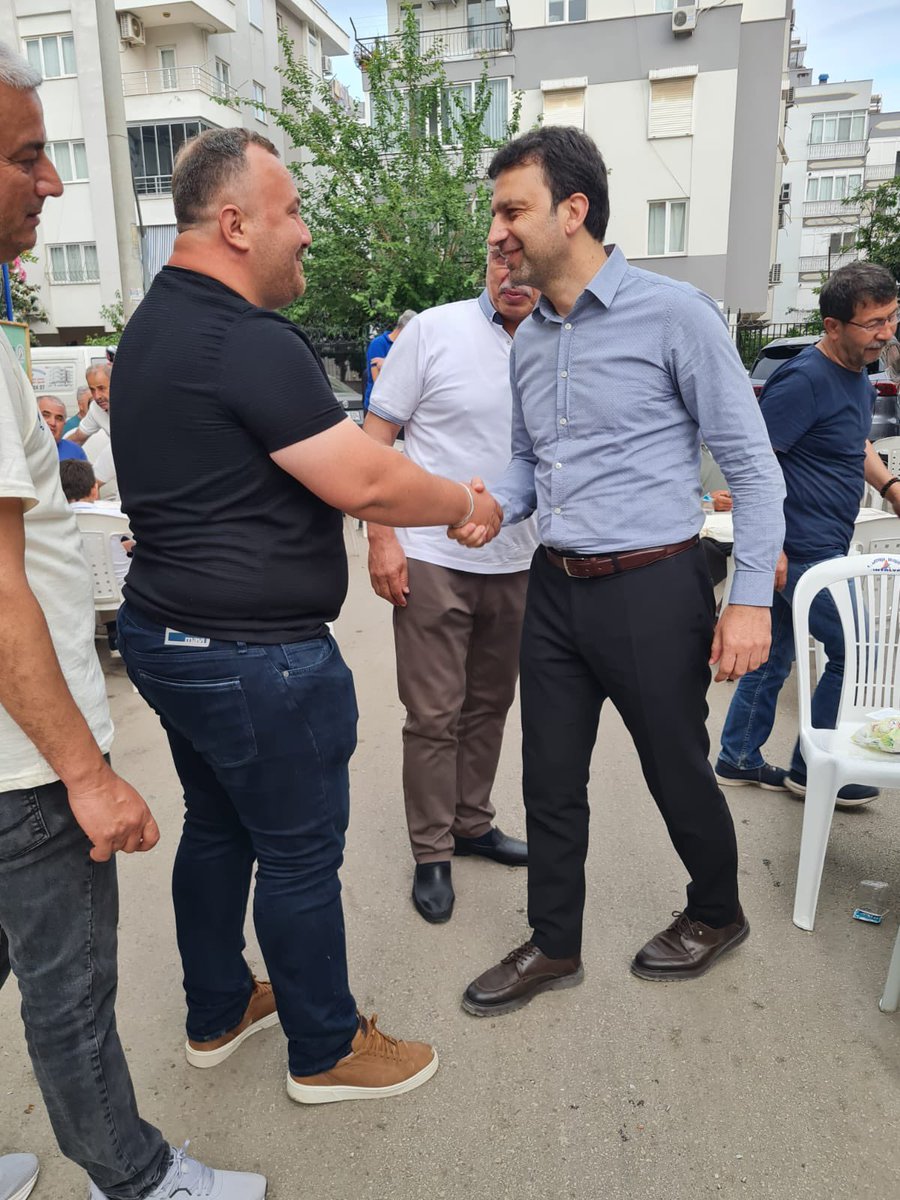 avmustafakose's tweet photo. 📍Kızılarık Mahallesi

Komşumuz merhum Halil Kaya amcamız için okutulan mevlide katıldık. Halil amcamıza Allah'tan rahmet, Mustafa Kaya ve Tuncay Kaya başta olmak üzere tüm ailesine başsağlığı diliyoruz. https://t.co/pwahyXyfFs