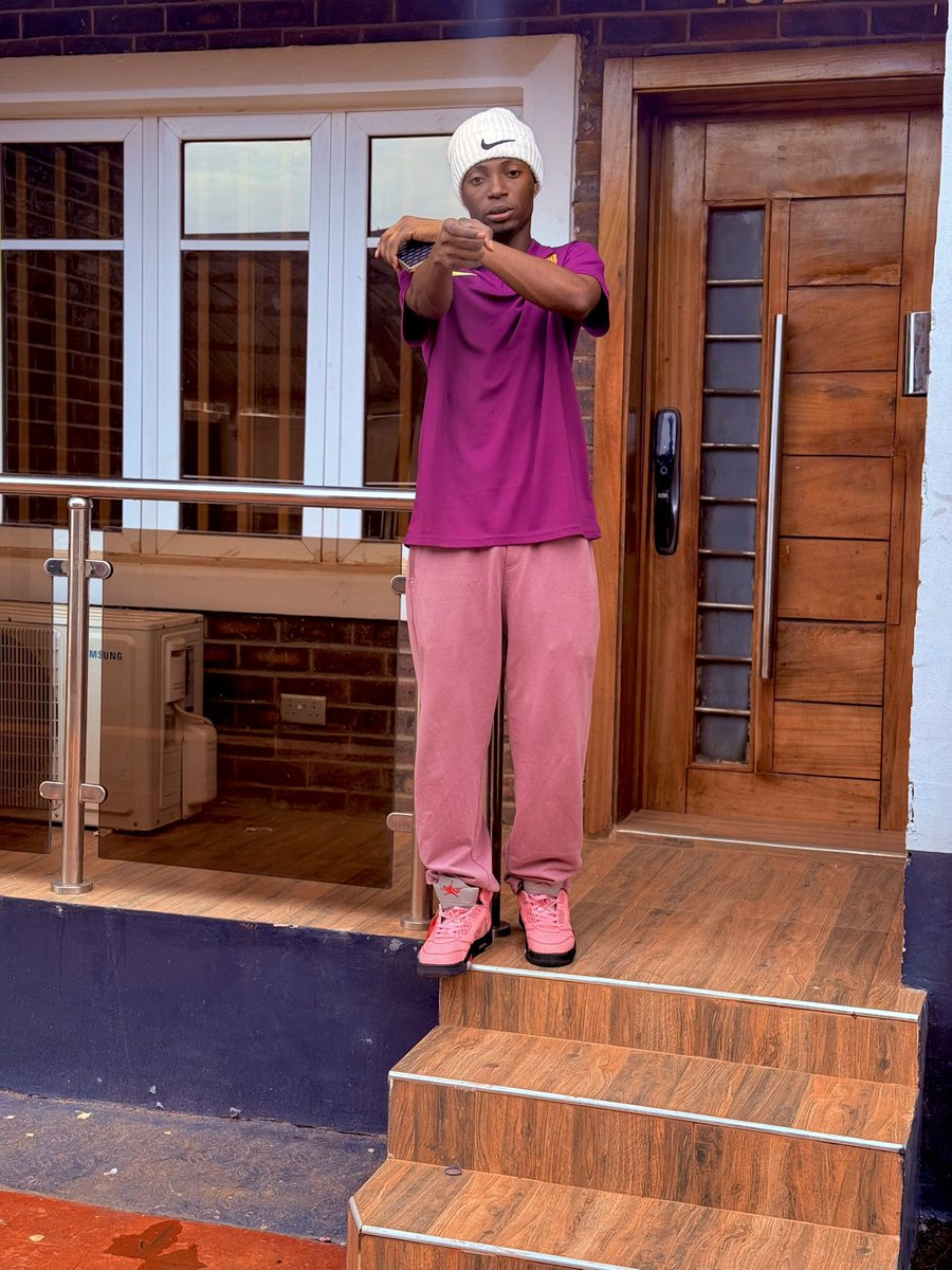 SUDAN4PF's tweet photo. Private chef needed asap 200k monthly 🔥 https://t.co/oe6H3aJuKm