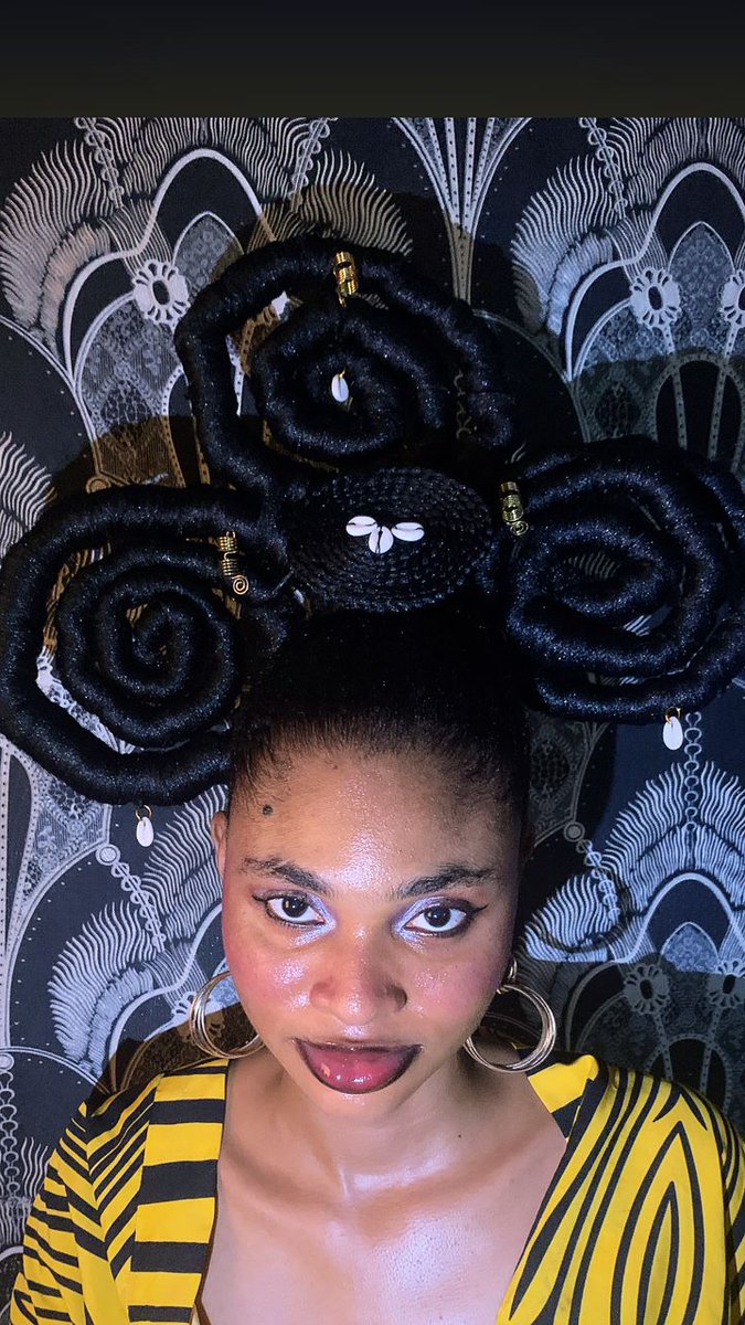IgherioDaniel's tweet photo. help support my cousin in the Crown & Glory Hair Competition ,She put real creativity and effort into this look and got selected for the competition. like, repost, comment, or support would mean a lot. Let’s push African talent fr #CrownAndGlory #HairCompetition #SupportCreative https://t.co/CYk2DN07hE
