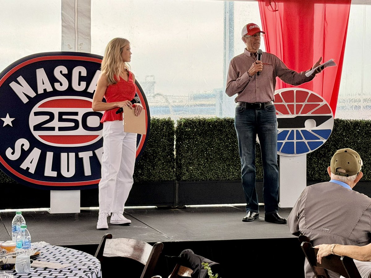 kylepetty's tweet photo. What an incredible afternoon spending time with the Gold Star Families today at Charlotte Motor Speedway. It’s amazing that the Coca-Cola 600 has become the largest Memorial Day celebration in the country! A huge thank you to all the families that sacrificed so much 🇺🇸 https://t.co/KL0KZFrfr2