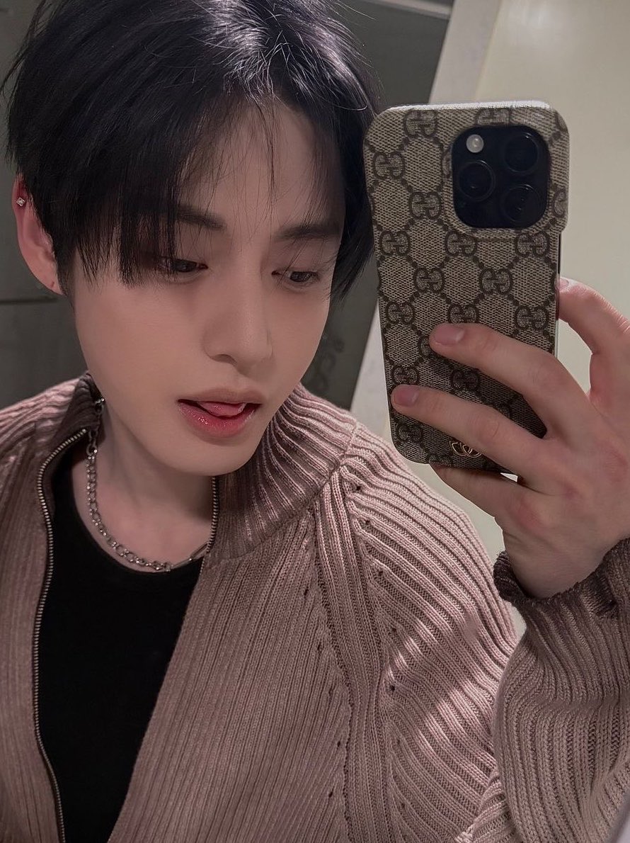 Jiwoong tweet media