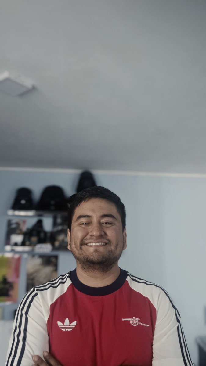 Renzo_Castro's tweet photo. Felicidad en este momento!!! Años de soporte y la verdad que la sensación es brutal! #Arsenal https://t.co/JGthQ4YVqo