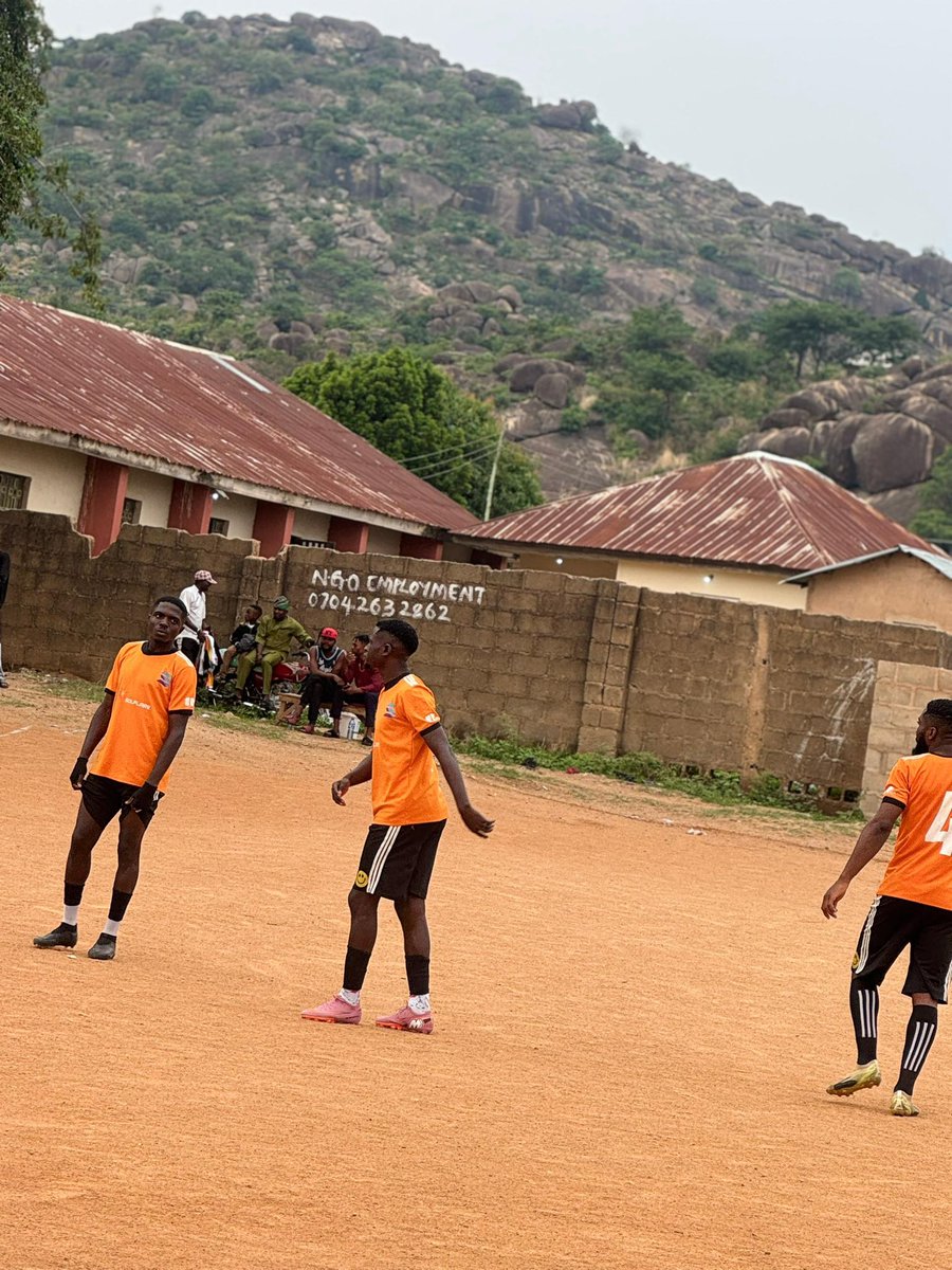 kryptdou_'s tweet photo. My home local team emerge winners in th Idowu Oyewusi Football Tournament 3rd edition, indeed today is a great day.

Congratulations to @JusticeFCNG repping the @solflare and @solana barge.

This is golden 🏆💯, once you are on Solana you are a winner 🏆 https://t.co/sEN7yA6XrH