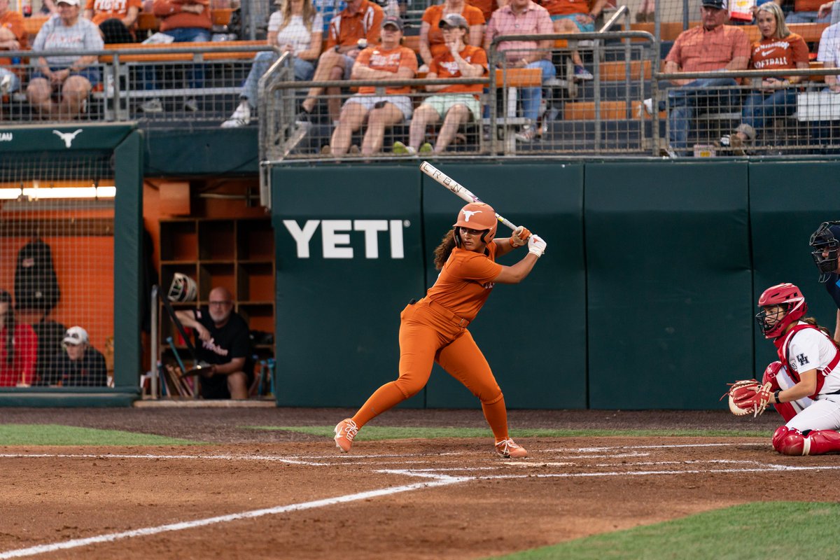 Texas Softball tweet media
