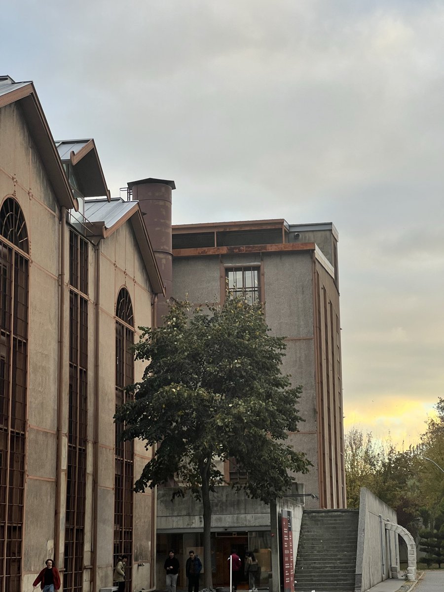 yourlocalmumi's tweet photo. Santralimizi bilgimizi geri alıcaz bilgi bizimdir bizim kalacak #bilgidireniyor https://t.co/p7gbG19urJ