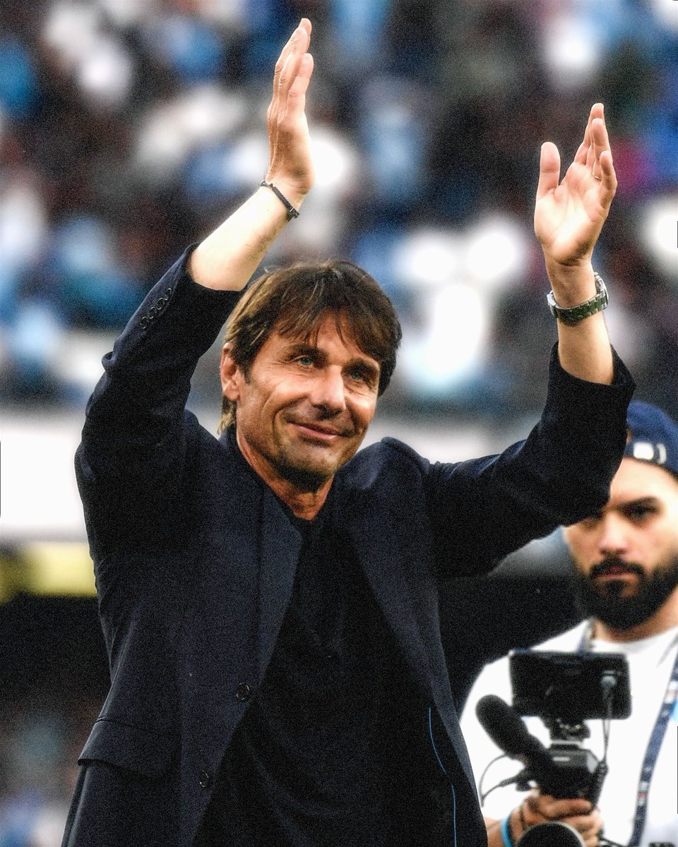 gimmepenalty's tweet photo. Un SIGNORE, fino in fondo, il miglior allenatore della storia della SSC Napoli.

Ciao mister…🩵🪖 https://t.co/9FW1wym6CI