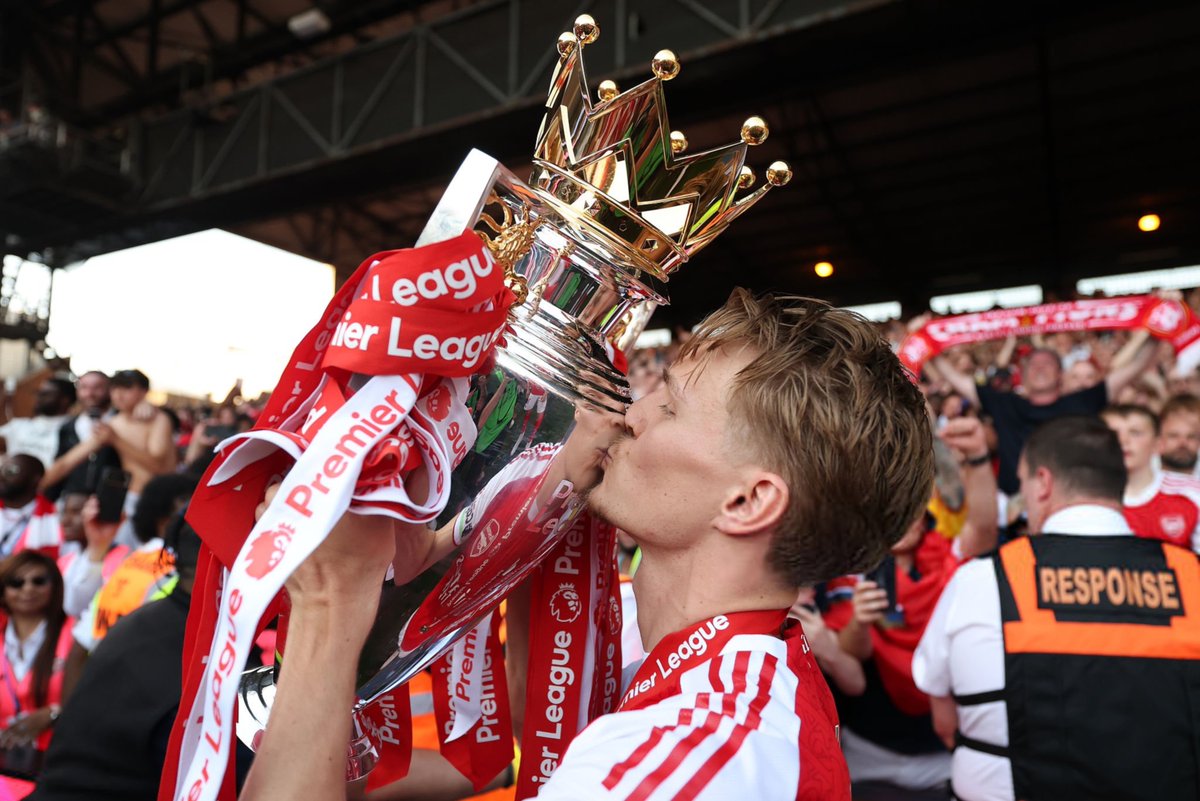 HQpcrt's tweet photo. Martin Odegaard #CRYARS https://t.co/y1rEl3lSi5