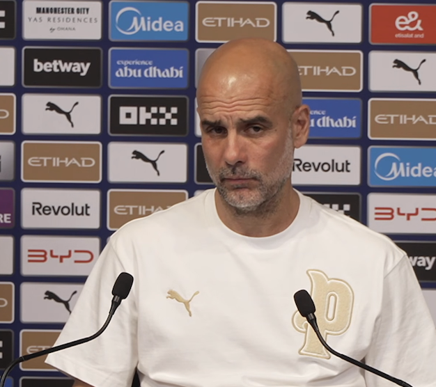 TouchlineX's tweet photo. 🚨🗣️ 𝗡𝗘𝗪: Guardiola: "I don't cry. But when I saw Bernardo Silva cry, I cry. I told him: 'DON'T CRY!'. So... then I cry." https://t.co/W6DbtUITQy