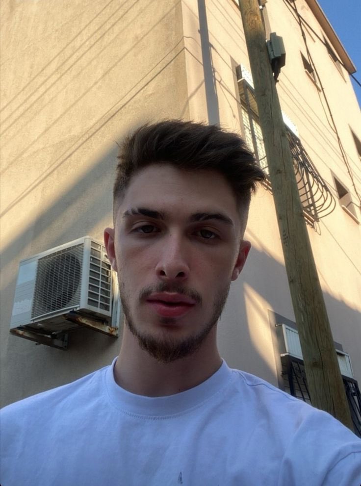 yungtachil tweet media