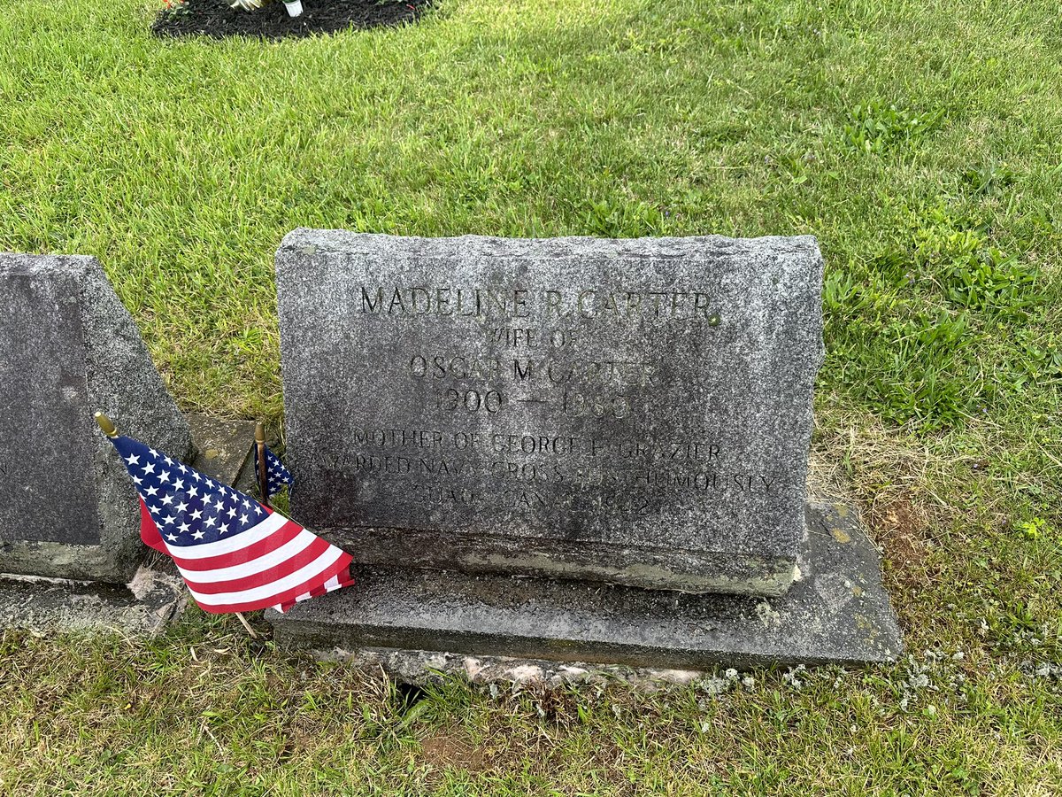ProfNichols's tweet photo. While cleaning headstones today, I accidentally found the grave of the mother of missing hero "George Grazier" -- who was born in State College, Pa. The dirty stone had a tiny torn flag. Read his story: https://t.co/sjHWG7ToQN @StateCollegecom @StateCollegeSD @centredaily https://t.co/PUxDa9EMSA