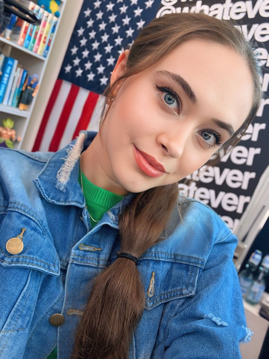 Alyona tweet media