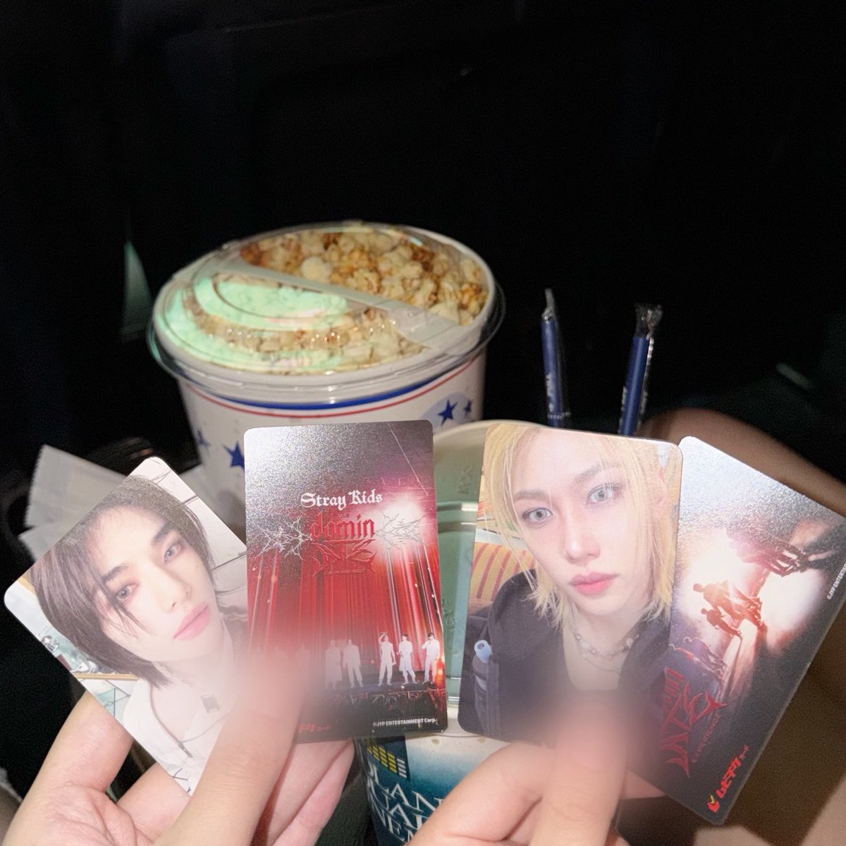 _320hwang_'s tweet photo. やっと見に行けた♩⟡とにかく早くらいぶ行きたくなった会いたくなった😭😭😭😭ドパガキだからドパ不足で毎日死にそう😭😭

ずっと一緒に幸せに生きようねᐡᴗ͈  ̫ ᴗ͈ᐡ❣️ https://t.co/cg9wowL3Te