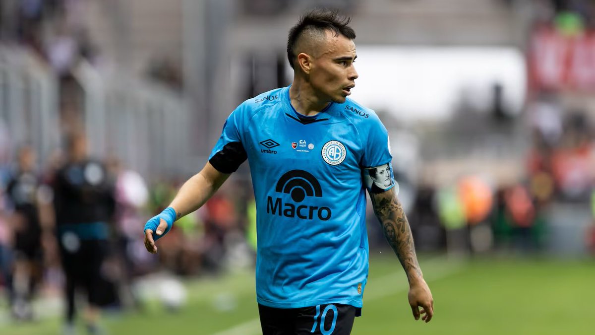 solorafa_'s tweet photo. Comment ne pas avoir une pensée émue pour le Mudo Vázquez, Lucas Zelarayán, Emiliano Rigoni et tout ceux revenus au club depuis 2/3 ans ?

Des mecs amoureux de leur club et qui viennent d’écrire la plus belle page de l’histoire du Pirate, bravo les mecs 👏🏼 https://t.co/Q4Ub2rFnmF