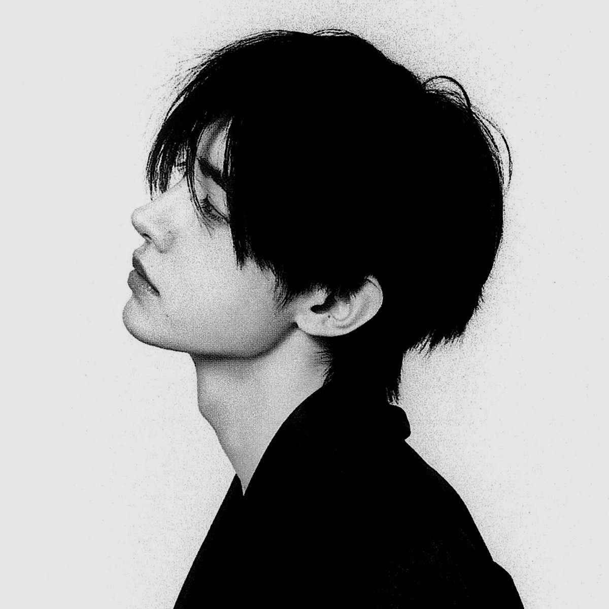 apoetasntax's tweet photo. #hoonki au 

Onde Sunghoon,um padre novato contratado pelo convento da “cidade de Deus”, é o principal suspeito de uma investigação sobre um desaparecimento na cidade. 

Ou

Onde Niki,um detetive visto desde criança como pecador,volta a Jung-gu para investigar um desaparecimento https://t.co/XizM3wWKJo