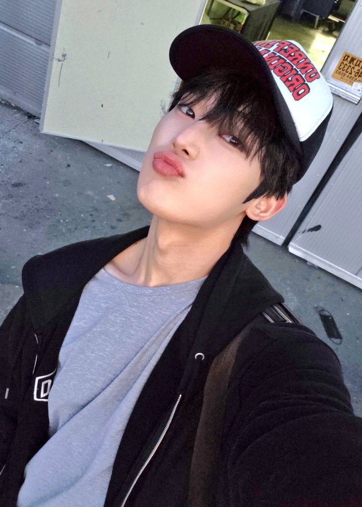 Niah : ᶻ 𝗓 𐰁 tweet media