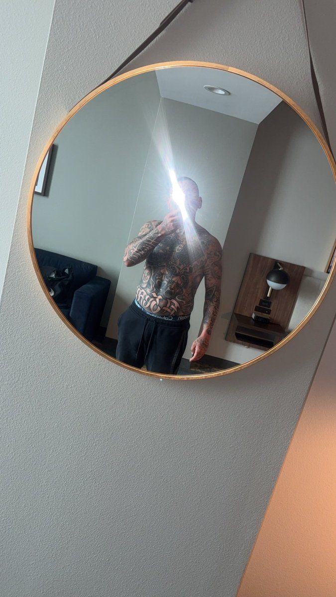 Papi Jay tweet media