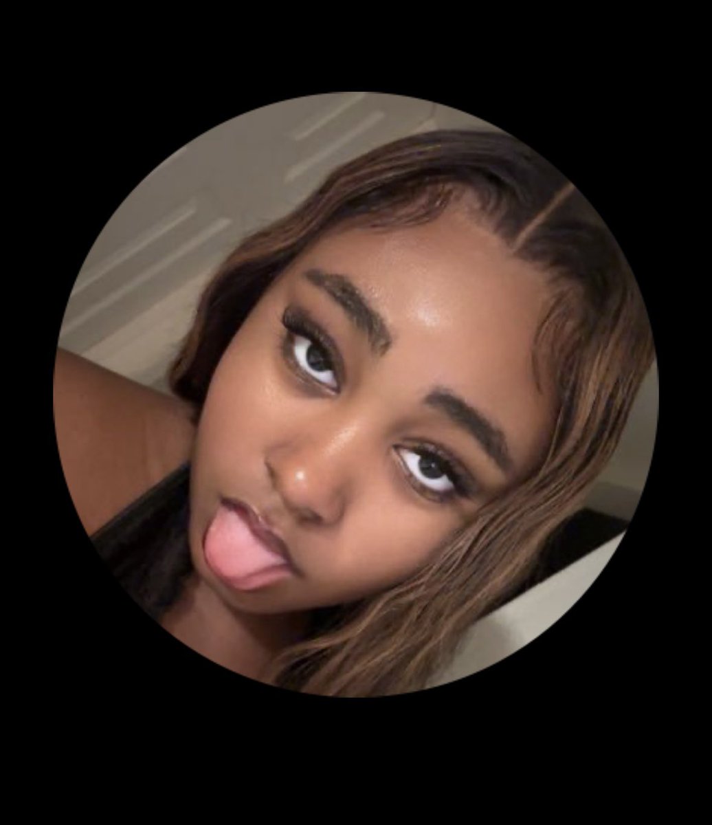 nina tweet media