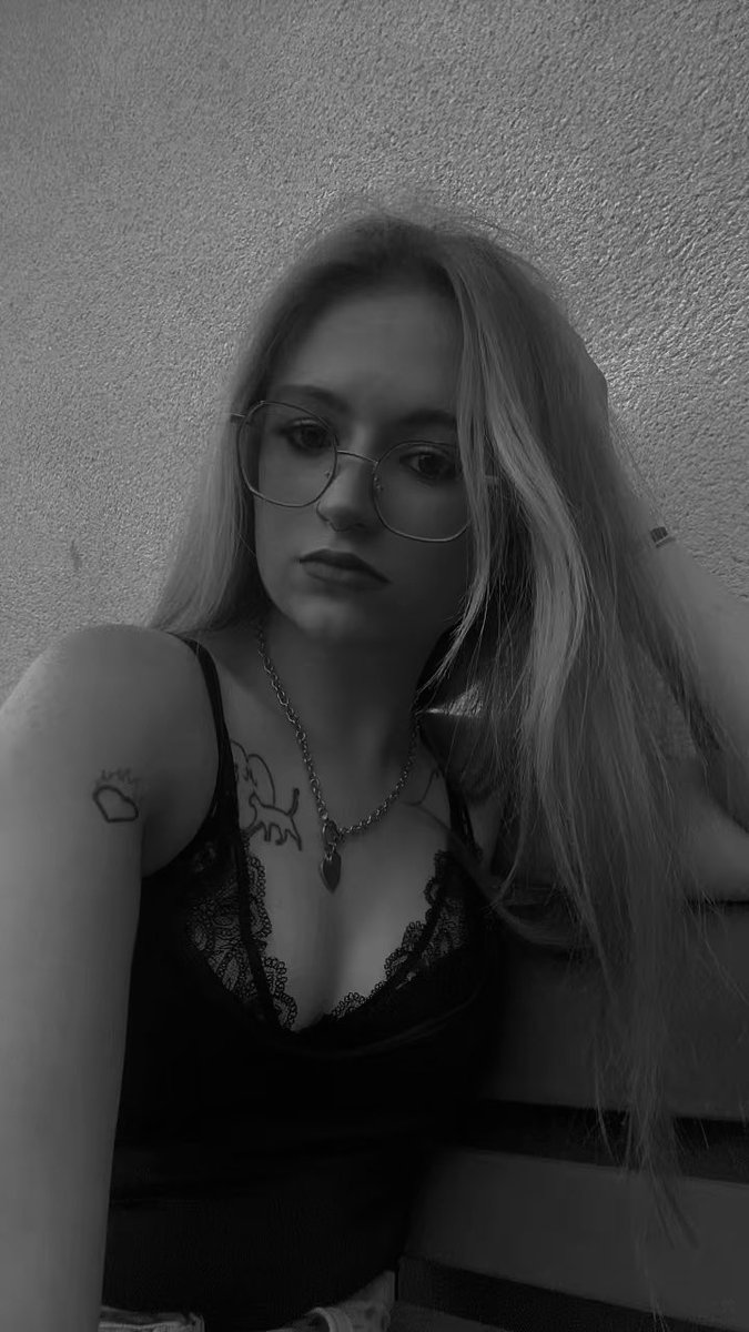 grr💋 tweet media