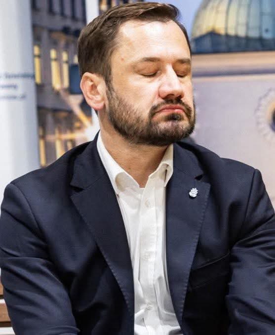 Anna Krupka tweet media