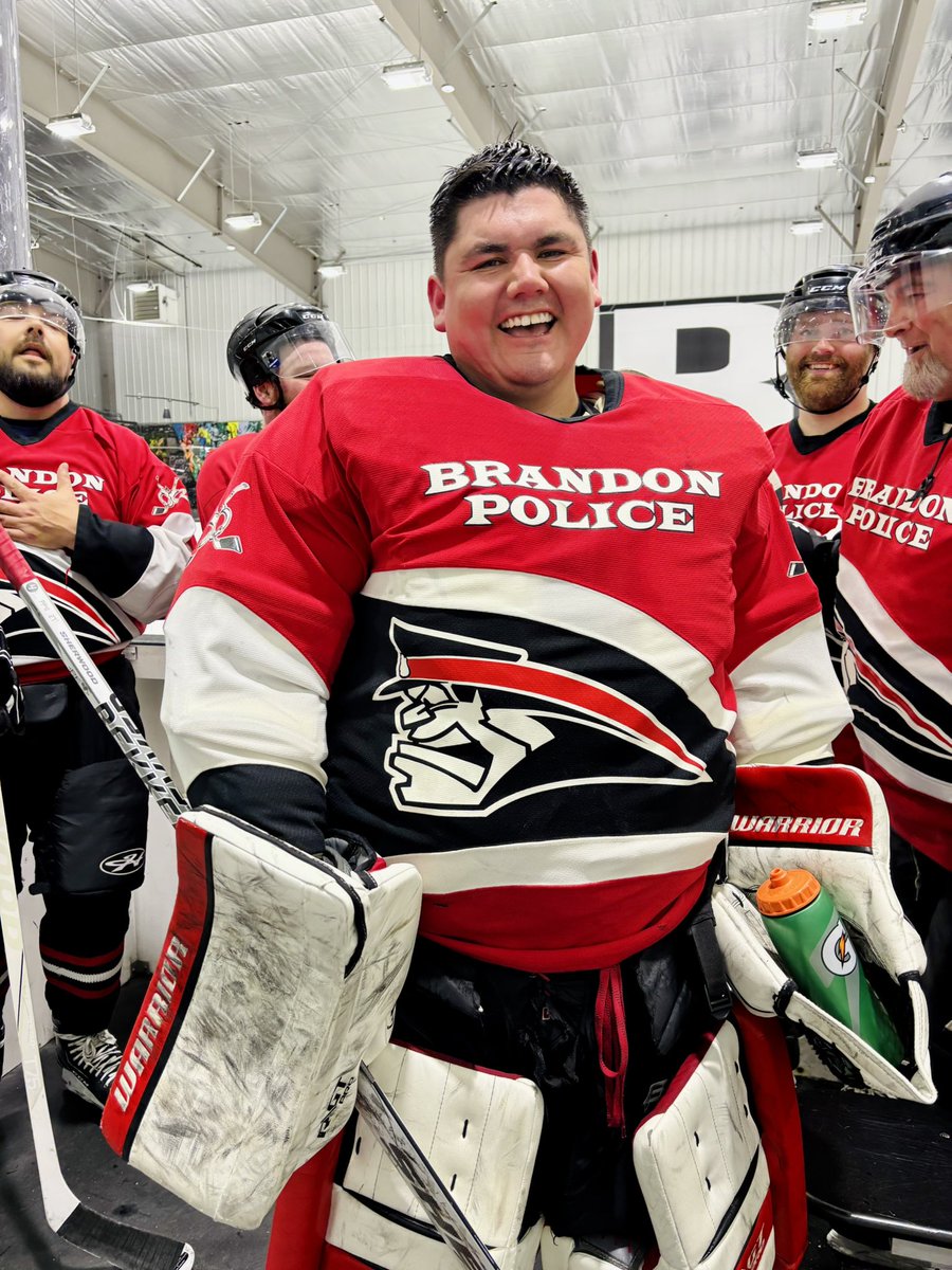 BrandonPolice's tweet photo. 26 degrees, sunshine & hockey-now THAT’S a Manitoba weekend! Last night, BPS hit the ice against Manitoba First Nations Police. MFNP came away with the win in a hard-fought 7-6 finish.
Big thanks to MFNP for the great game & sportsmanship. Til next year! #bdnmb #bps #mfnp #hockey https://t.co/bU4gV40iHt