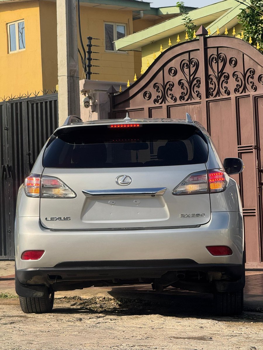 The_Fadeelah's tweet photo. I currently have these cars for sale. Lagos https://t.co/fUcIYNzBpz