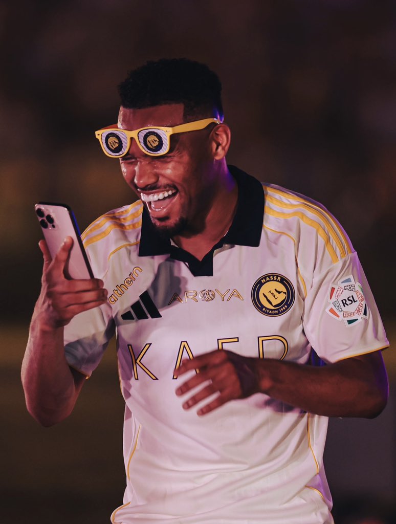 Dahoomبطل دوري روشن🏆 tweet media