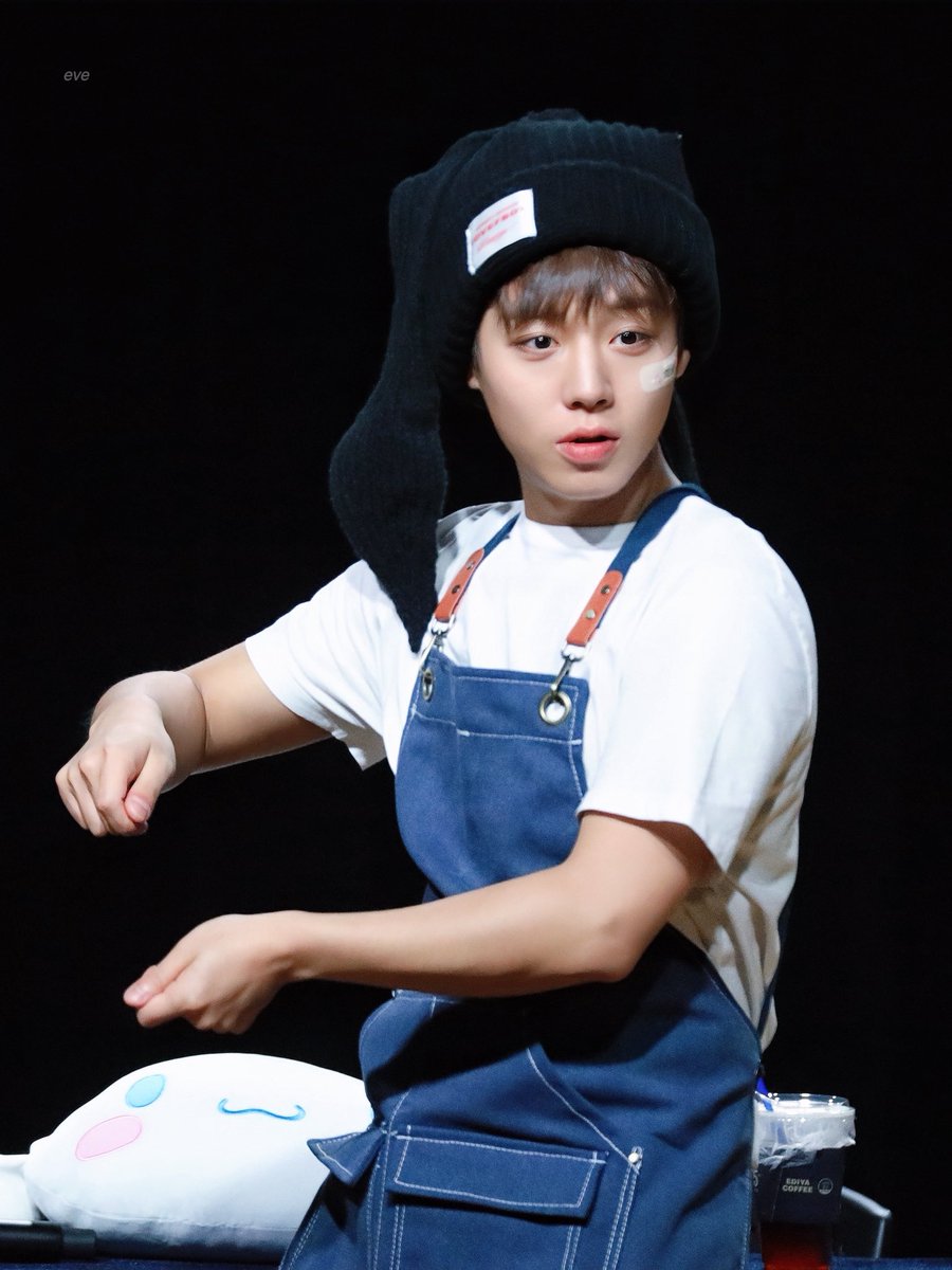 결❄️ tweet media