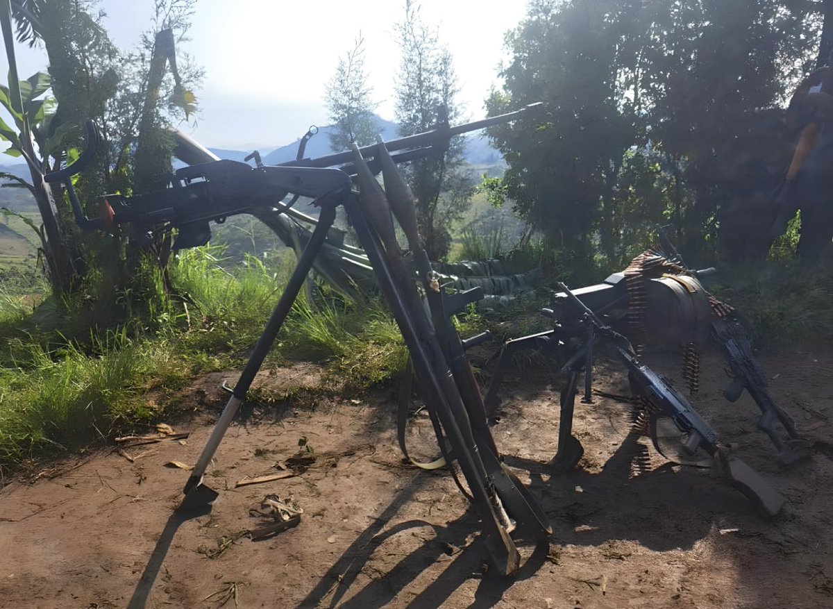 Newsupdateer's tweet photo. Affrontements sont en cours entre #FARDC soutenu par les #Wazalendo contre #RDFM23 près de la ville minière de #Rubaya. Wazalendo a repris le contrôle de #Kasenyi et #Chugi après avoir recapturé #Kinigi. Près de #Kibabi, qui est également tombé sous le contrôle de FARDC–Wazalendo https://t.co/xwkNQhteGO