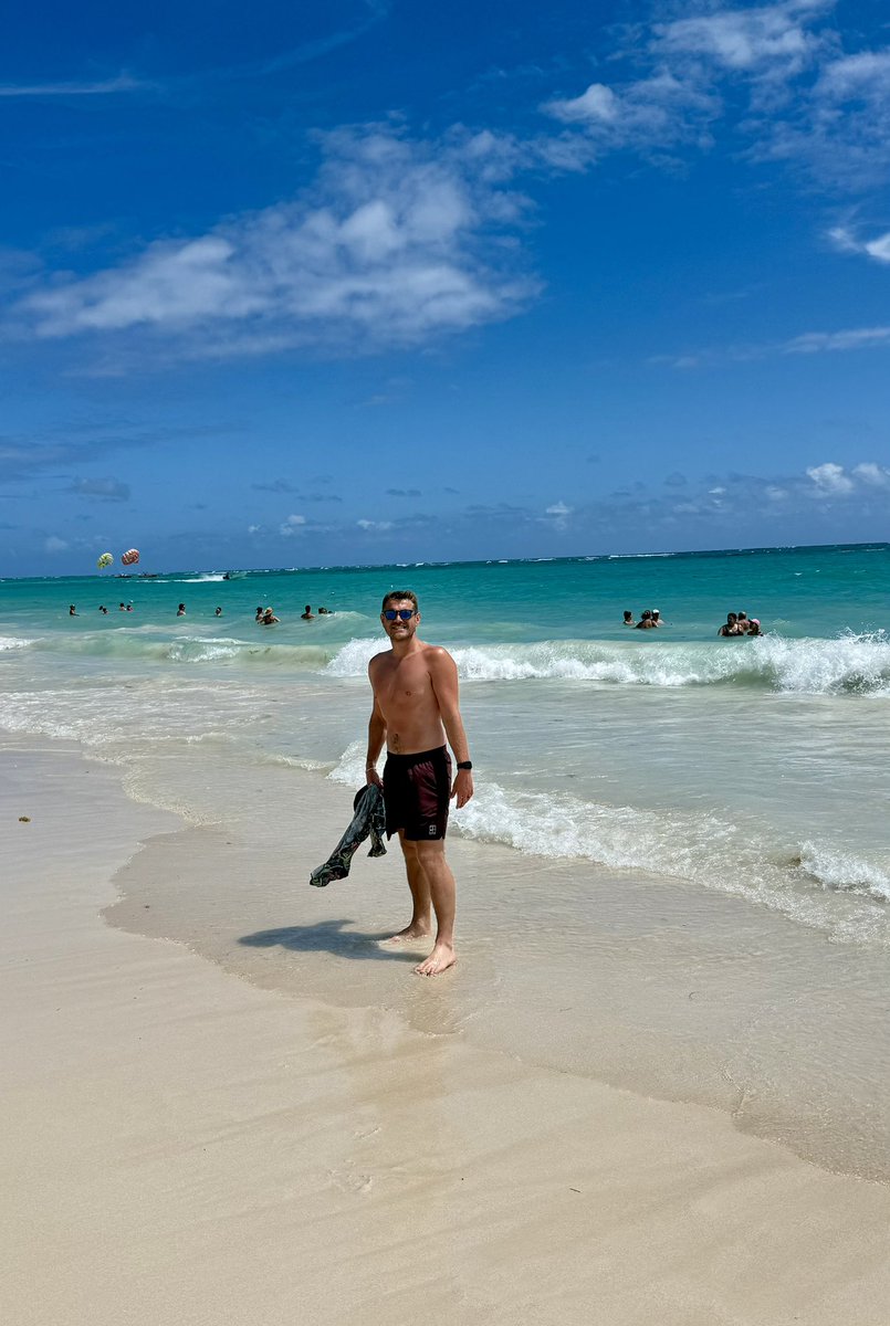 aholbert87's tweet photo. Dominican Republic 🇩🇴🌴 https://t.co/iVfS9uZGKH