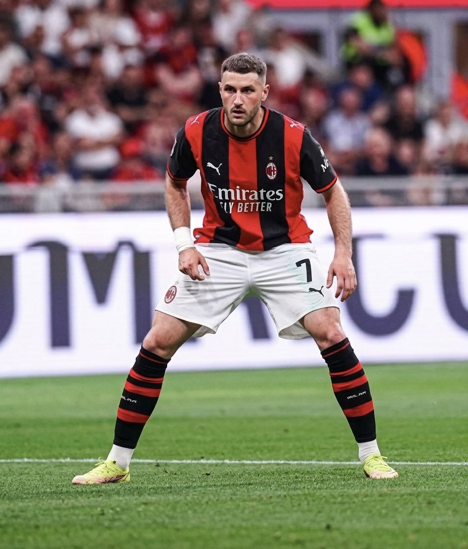 Milan Club LAT tweet media
