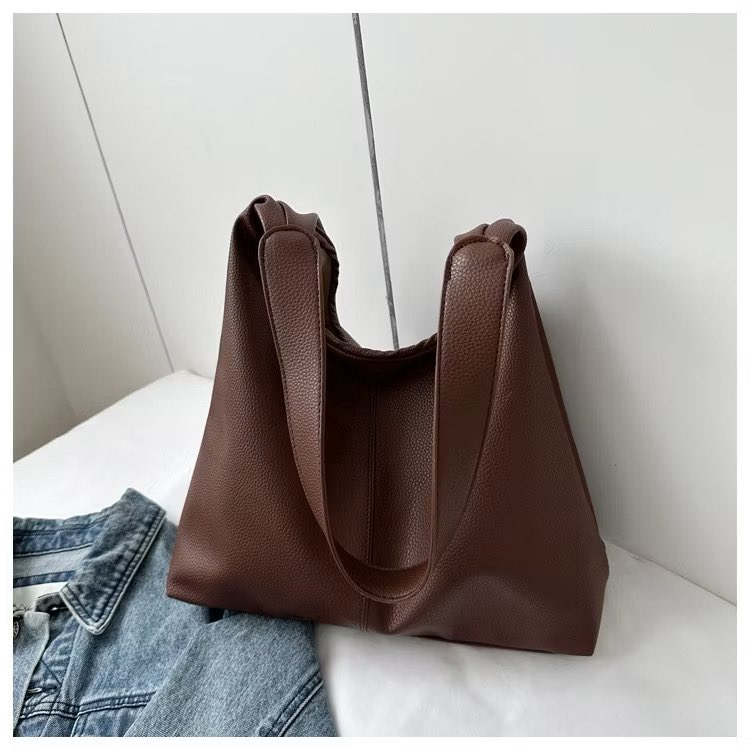 comprasemfreio's tweet photo. POV: a bolsa das It girls 🤎💫✨🌟🐆 https://t.co/4Cc7Bmh0xy