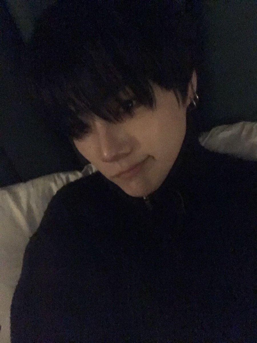 vivi ✦ tweet media