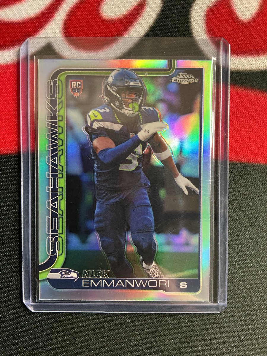 SchaeferCollect's tweet photo. Have been picking up 2025 Topps Chrome Nick Emmanwori parallels for the PC at great prices 🔥 Building the collection one card at a time and always hunting for clean color! #ToppsChrome #NickEmmanwori #SportsCards #CardCollector #schaeferscollectibles https://t.co/EiWmU1amo3