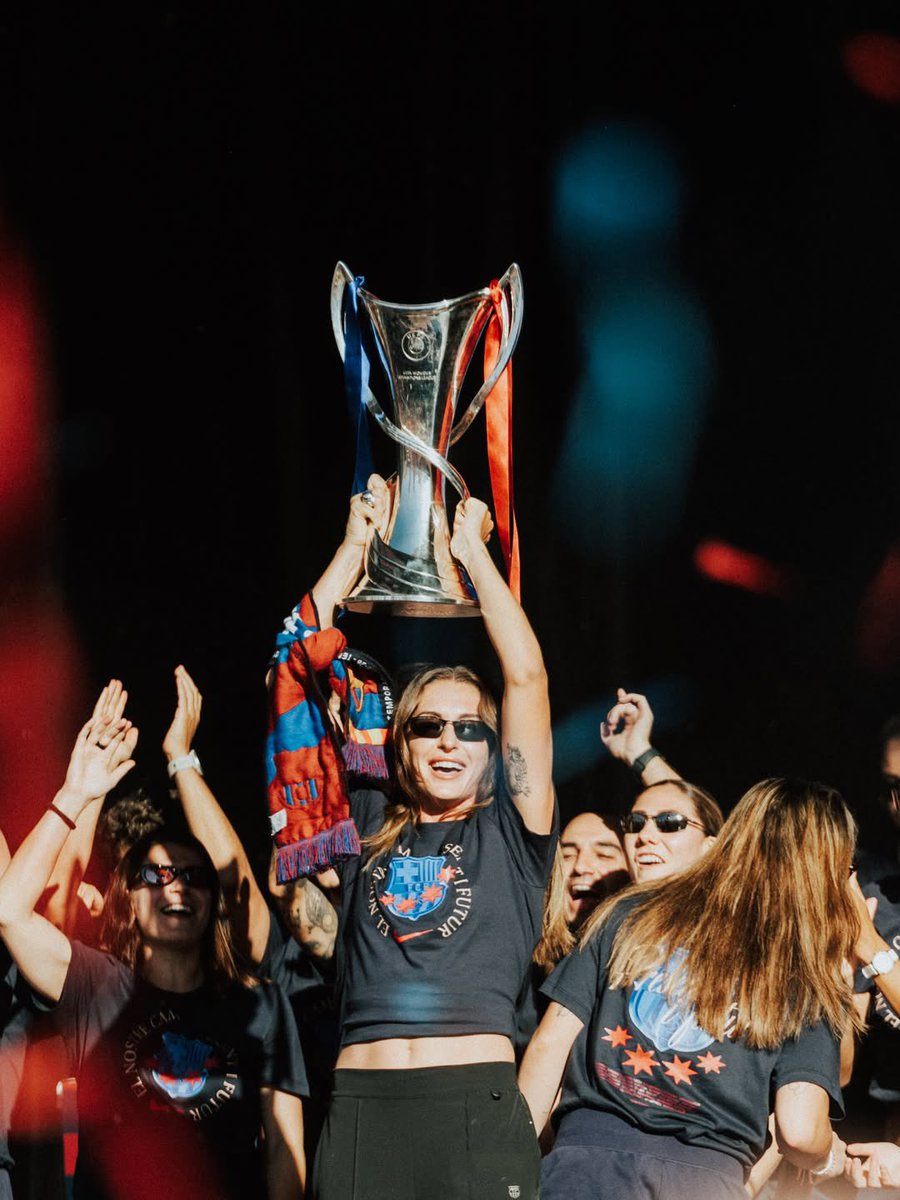 jlcats_'s tweet photo. GOAT. https://t.co/BjunhoGN0P