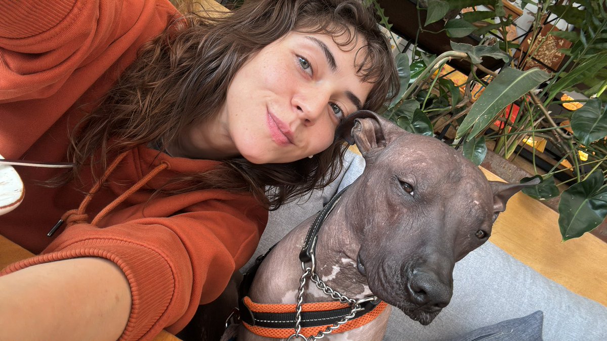 Tessa Ía tweet media